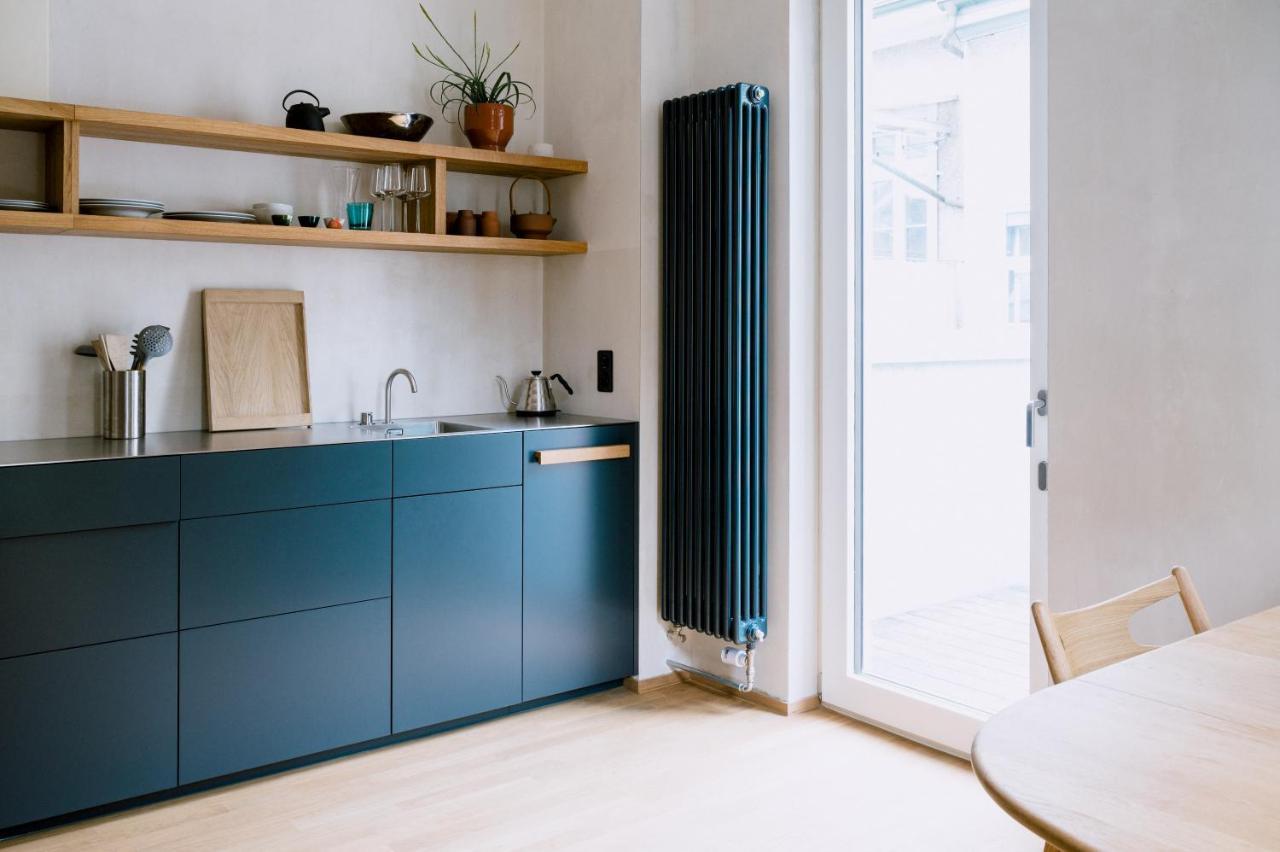 Feldberg Atelier - Courtyard Maisonette Apartment Basel